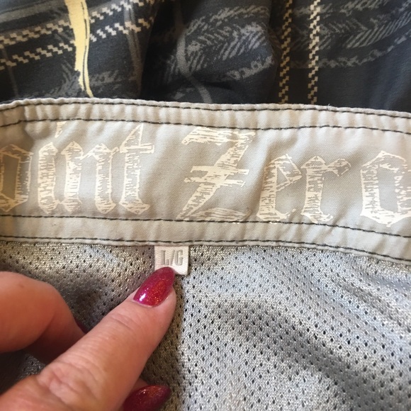 Point Zero Surf gray white plaid mens swim trunks board shorts Size L - Picture 7 of 9